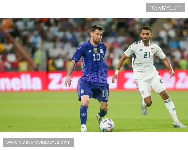 一号足球员球星的荣耀与传奇：从贝利到梅西的时代交替与影响